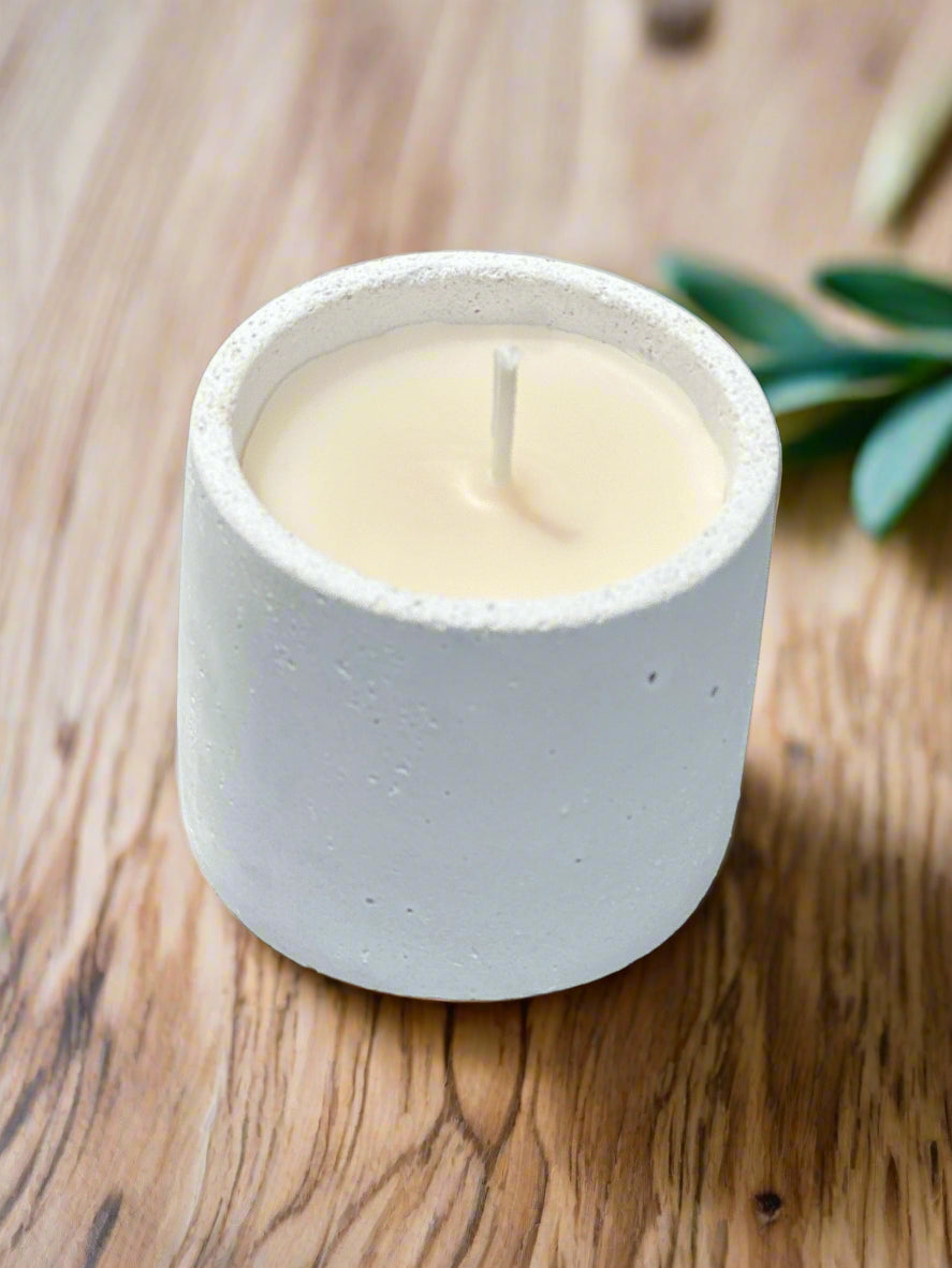 Forma Candle
